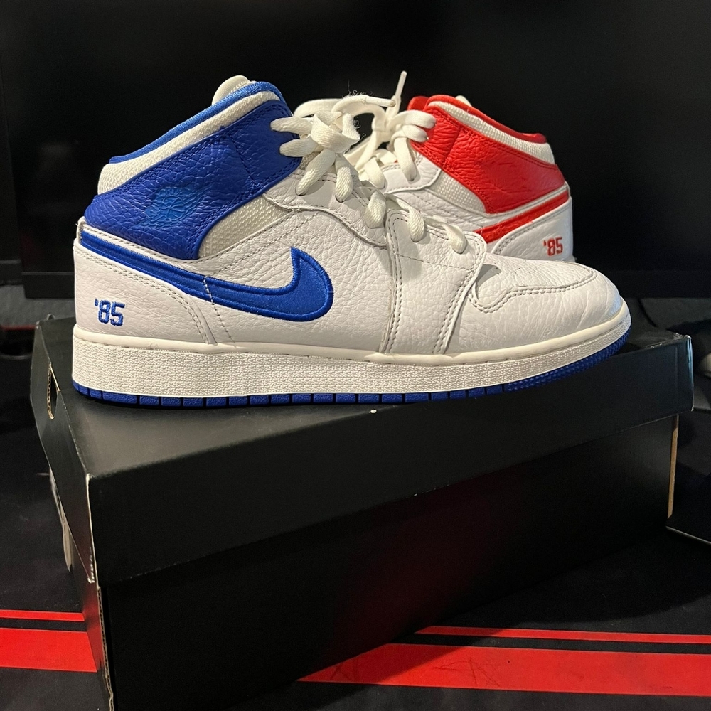 Air Jordan 1 MID SE (GS)